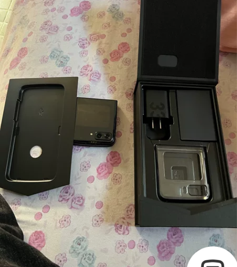 新机一部 摩托罗拉翻盖手机 喜欢...