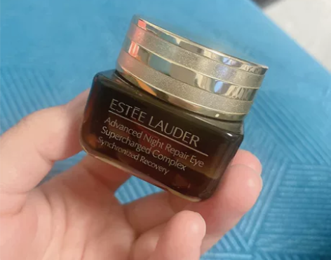 雅诗莱黛小棕瓶眼霜 不多了 闲置出售给钱...