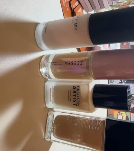 一个隔离三瓶粉底 dior专柜购入剩了一半...
