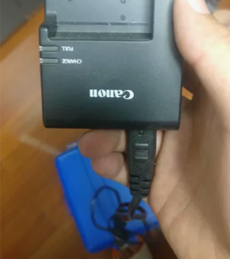 佳能单反  LP-E10 1500D 充电...