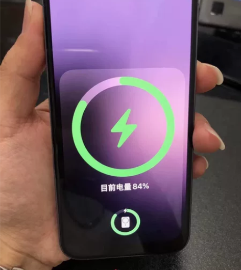 超大容量苹果磁吸无线充电宝小巧便携进口芯片...