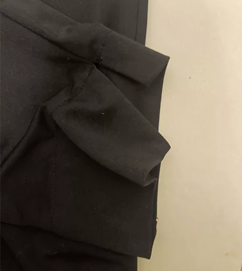 两件黑色阔腿裤 直筒＋开叉型 到手两件 显...