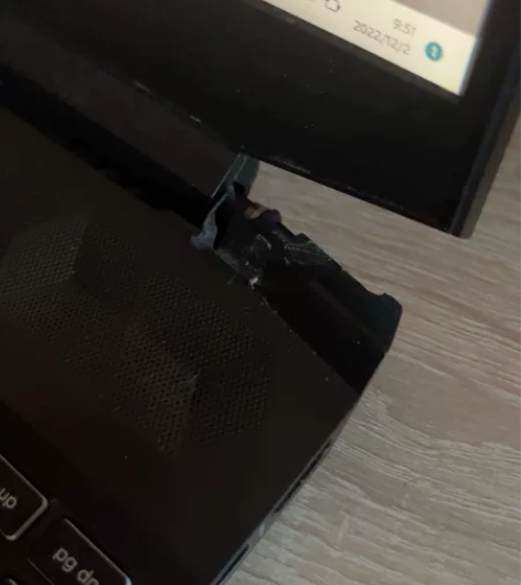 大四入手的游戏本 用了一年不到 准备卖掉换...