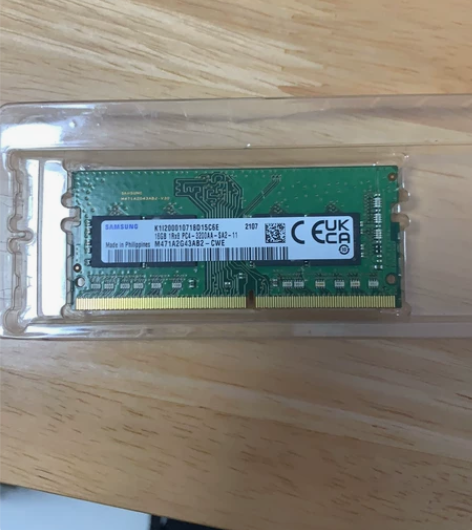 到手一个月不到就买了台式机就一直放在笔记本...