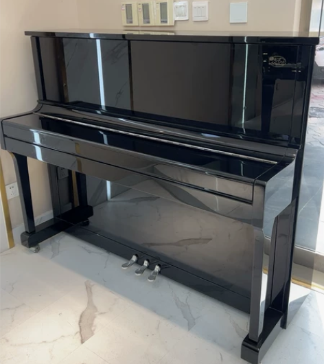海伦钢琴120se，几乎全新，闲置，非诚勿...