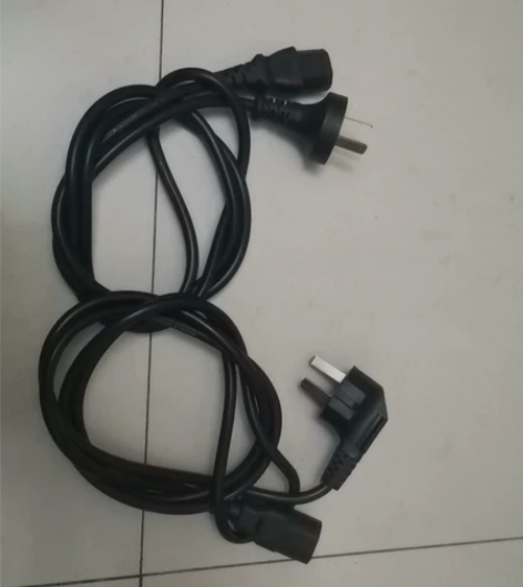 电源线,电脑,电脑显示器电源线。两根全新,...