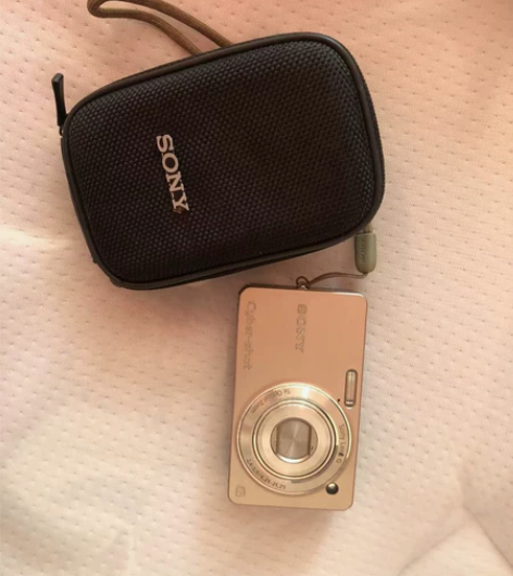 索尼照相机没用过几次电池不好用了便宜出 感...