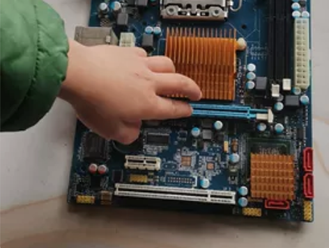 坏主板CPUE5620  开机不显示 卖出...