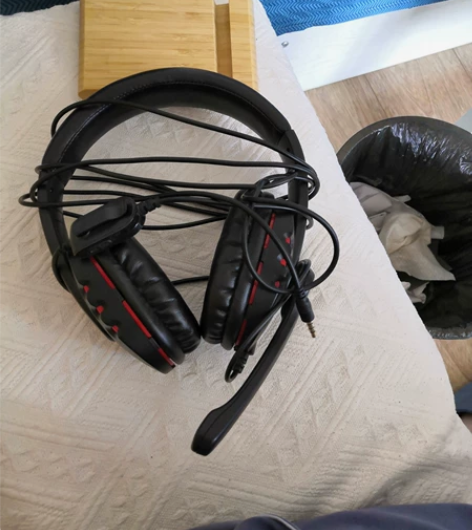 惠普头戴耳机，一百多块钱买的，闲置处理，5...