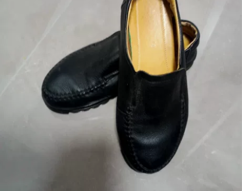 真皮软底鞋40码 感兴趣的话点“我想要”和...