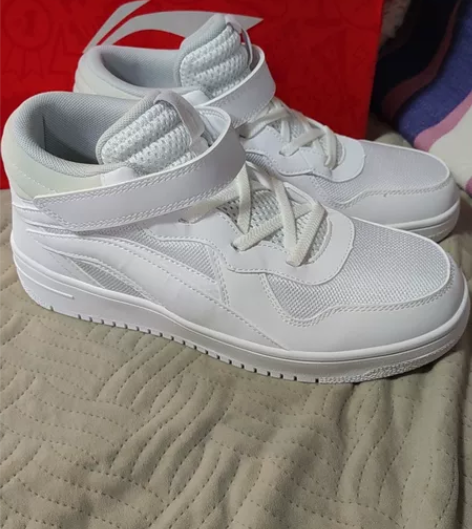 李宁LINING休闲鞋,小白鞋39码,YK...