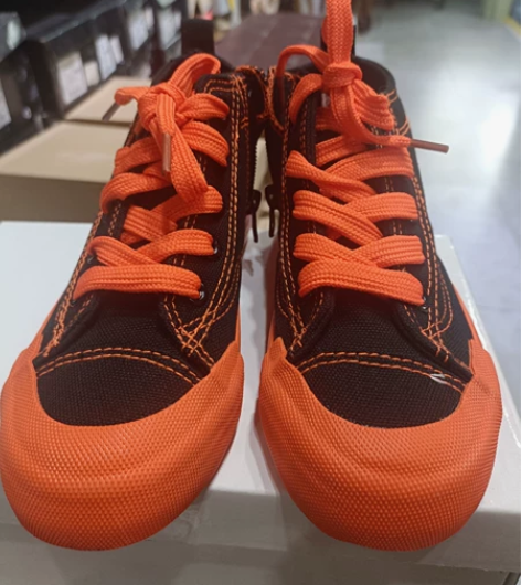 全新 正品上海大孚飞跃童鞋，尺码31-35...