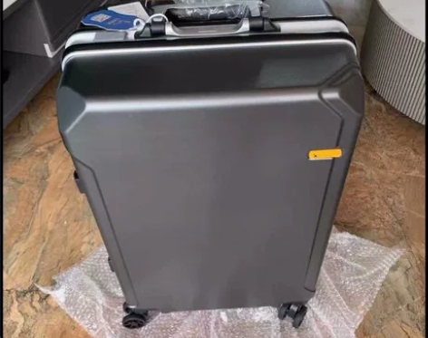 【清仓】正品袋鼠行李箱拉杆箱旅行箱密码箱学...