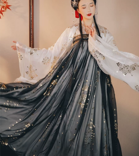 包邮！！！ 裳云兮全新齐胸襦裙，家里汉服太...