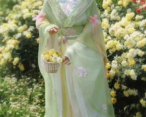 翡缇兰原创 莲花仙 m 感兴趣的话点“我想...