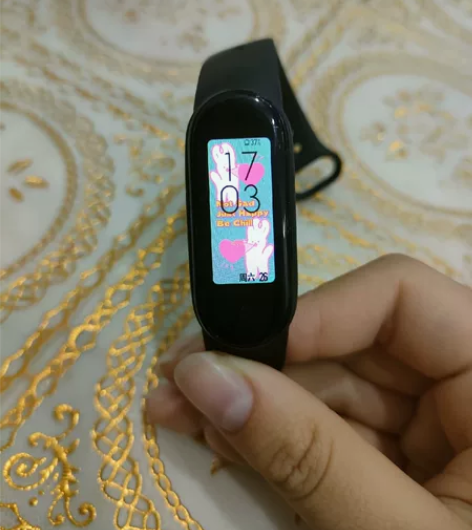 小米手环5 有轻微使用痕迹，爽快付送多个表...