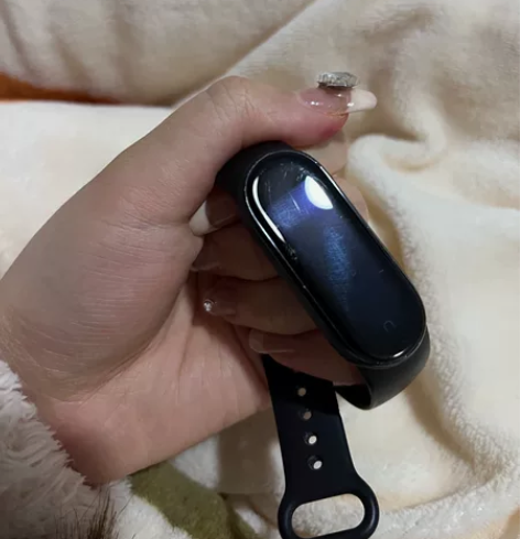小米手环5nfc，带充电线，不刀 感兴趣的...