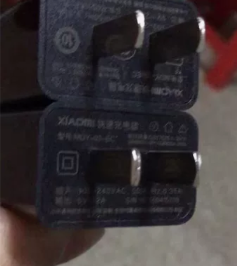 小米充电头5V2A，两个9.8包邮，手机充...