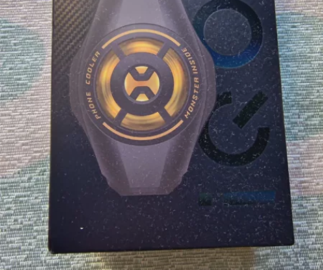 iqoo手机散热背夹。游戏散热器 未拆封 ...