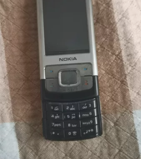 诺基亚手机 啥型号我也不知道没测试好不好使...
