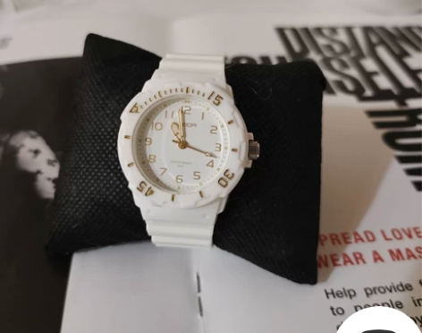 本人做网拍的 仅拍照没用过全新 感兴趣的话...