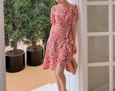 法式碎花连衣裙女夏荷叶边裙v领收腰显瘦气质...