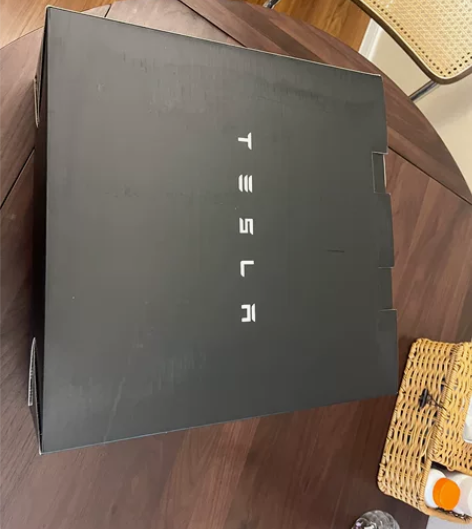 特斯拉周边，官方正品，白色木纹黑胶唱片机复...