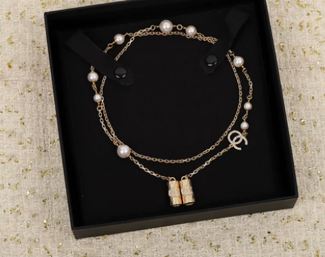 21夏新上市双C耳机珍珠项链镶钻气质欧美风...