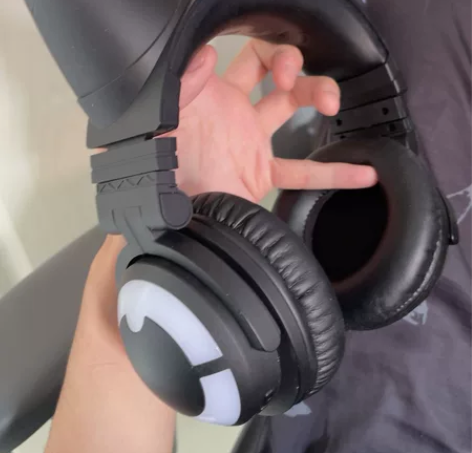 妖舞耳机3G黑色版 买来不太适合男生 转卖...