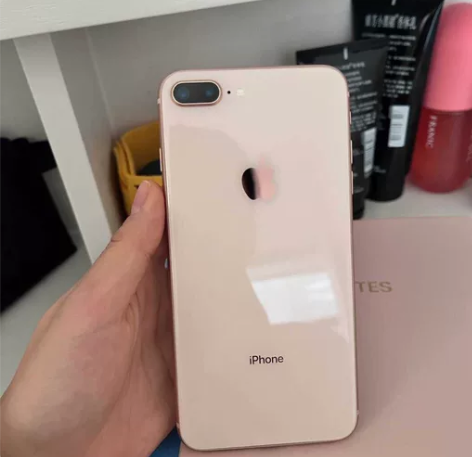 急出售  8Plus  64G几乎全新 苹...
