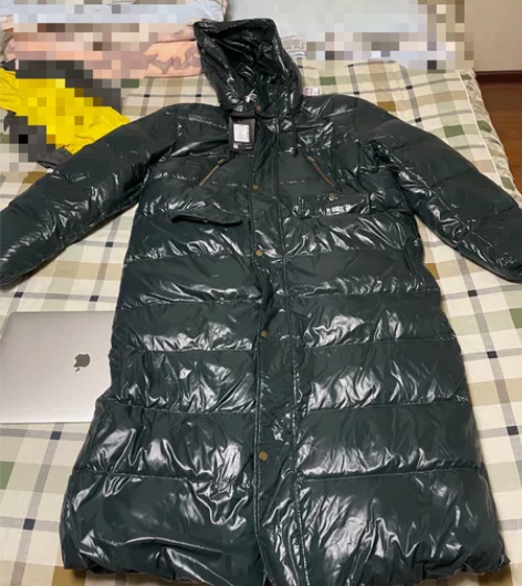 演出季 羽绒服 男，长厚款 刚刚收到快递，...