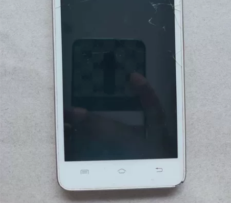 vivo Y31A  爆屏  尸体机  内...