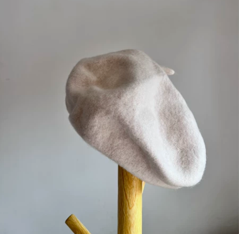 杏色贝雷帽 秋冬百搭单品 低价包邮出几乎全...