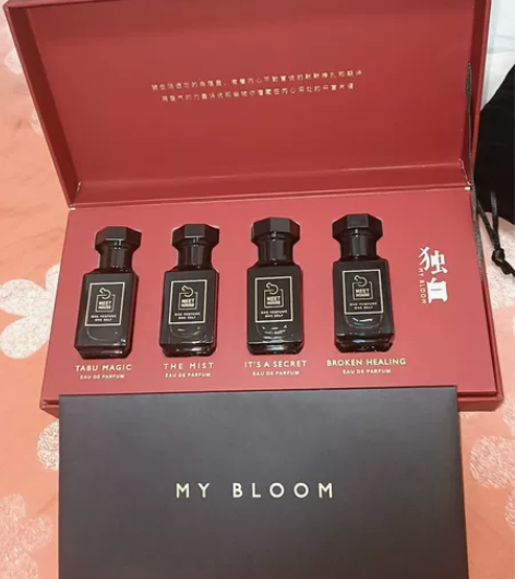 全新香遇香水，独白套盒。四种不同香味，细节...
