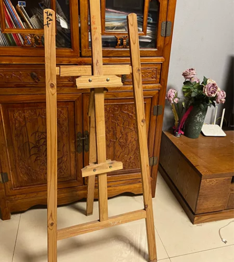 实木画架。 感兴趣的话点“我想要”和我私聊...