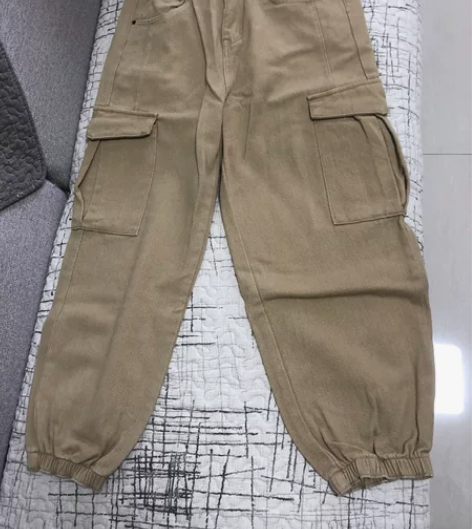 实体店购买的工装裤子.腰围70左右.裤长8...