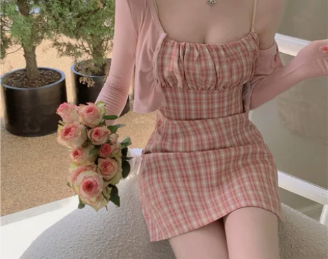 OM潮人馆【白桃草莓酱】纯欲甜妹清新格子吊...