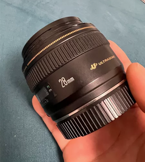 佳能 EF28/1.8 USM 镜头 箱子...
