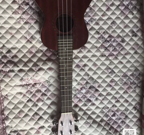 二手Qmi吉他 九成新送外套限自取??轻微...