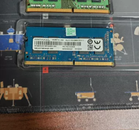 两条笔记本ddr4 4g内存条,打包出。正...