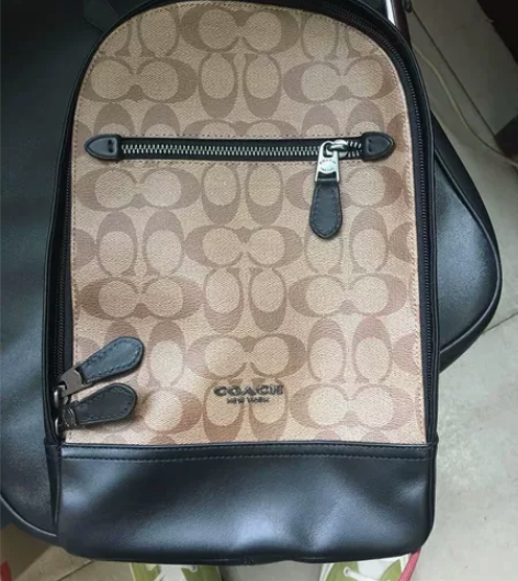 蔻驰coach男士胸包牛皮全新正品斜挎包经...