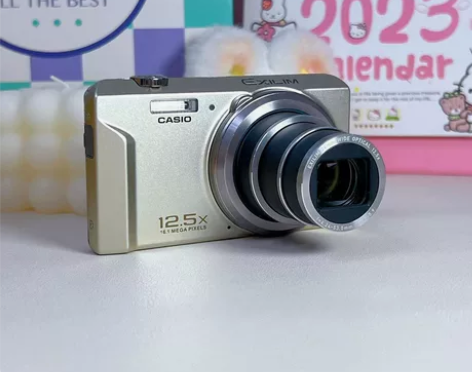 CCD相机卡西欧zs150小金  屏幕贴膜...