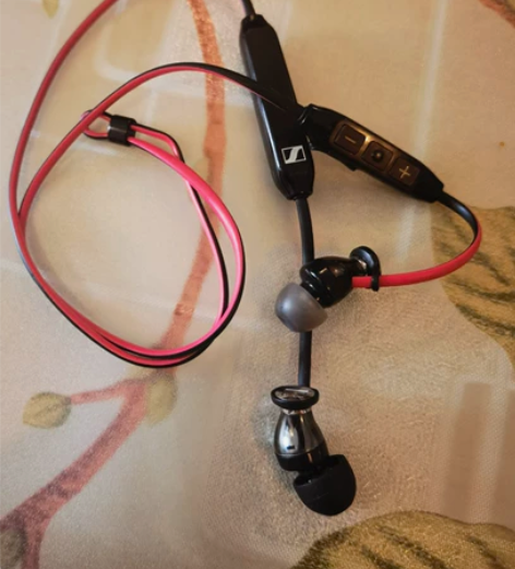 森海塞尔（Sennheiser）Momen...