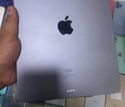 iPad pro2021 自用一手机，一直...