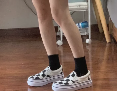 vans棋盘格厚底增高，显腿长 感兴趣的话...