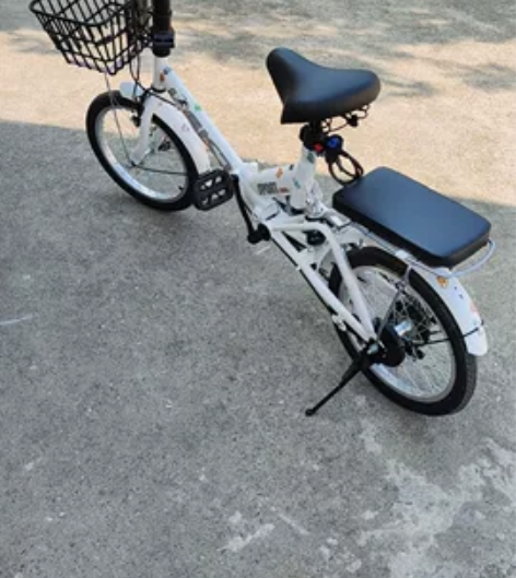 刚买了一个月，骑了大概四次[捂脸哭][捂脸...