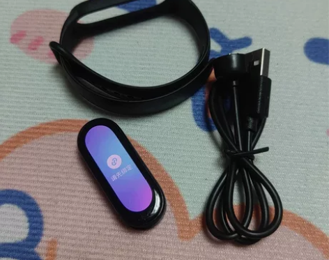 小米手环6标准版 8新，具体成色参考详情图...