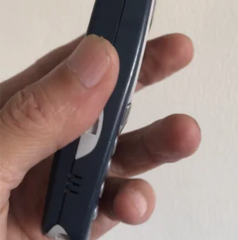 诺基亚3310，原装，成色如图，屏有膜，功...