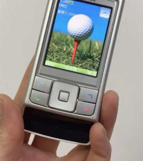 诺基亚6270，金属滑盖机，设计新颖，当年...