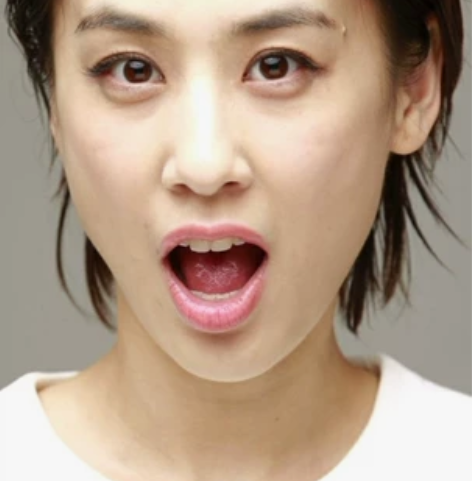 黄圣依 01 近距离表情定妆照素材 300...